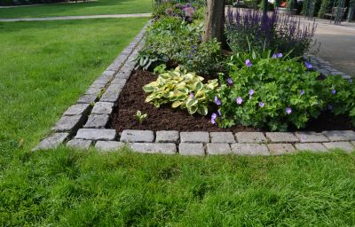 Lawn Curbing Service